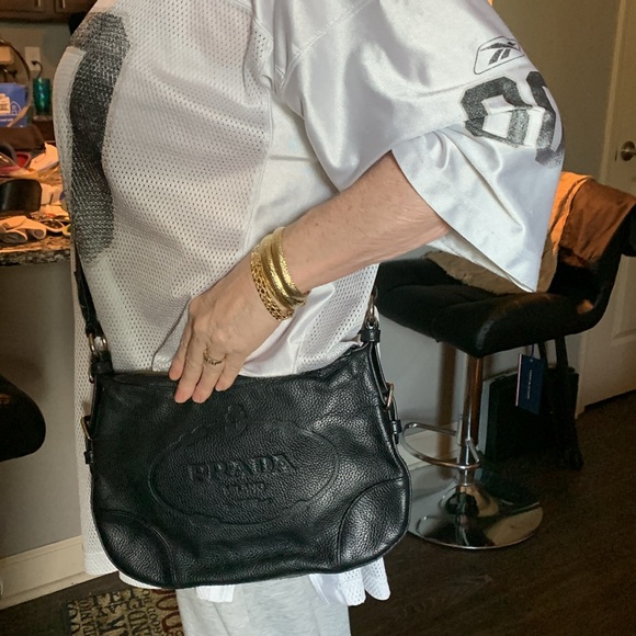 Prada Vitello Messenger Bag - Picture 15 of 15